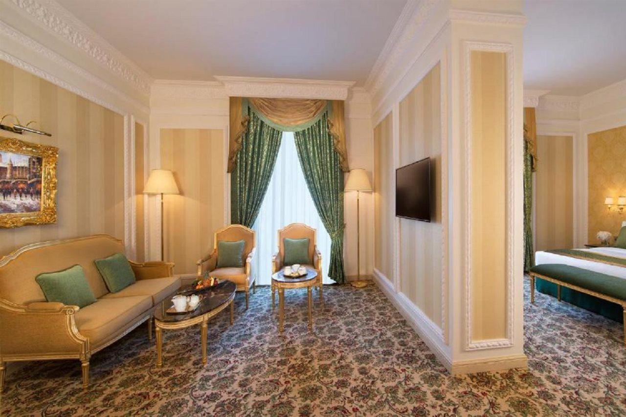 Royal Rose Abu Dhabi, A Curio Collection By Hilton Affiliated 5* Abou Dabi