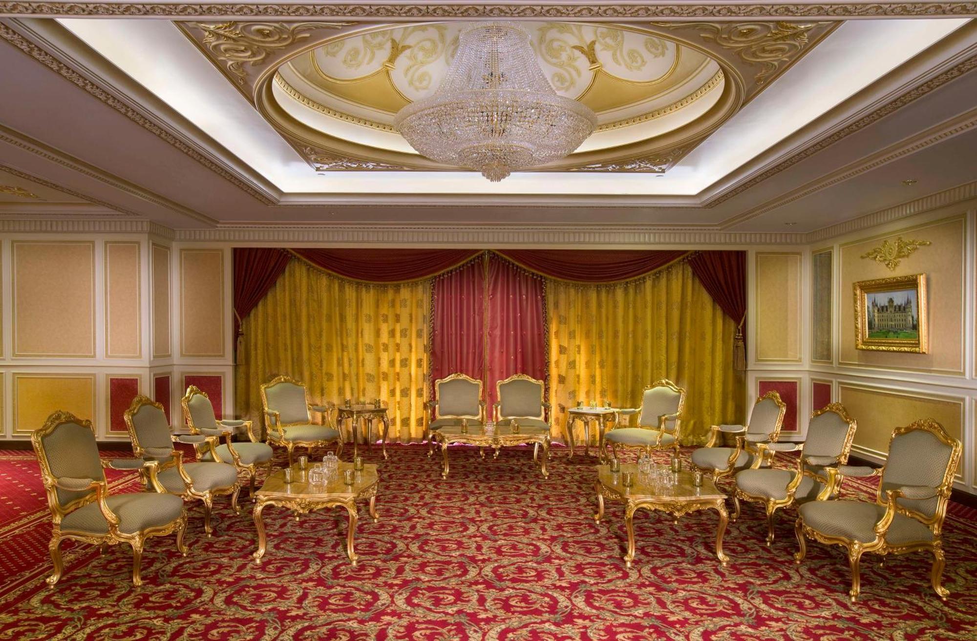 Royal Rose Abu Dhabi, A Curio Collection By Hilton Affiliated Hotel