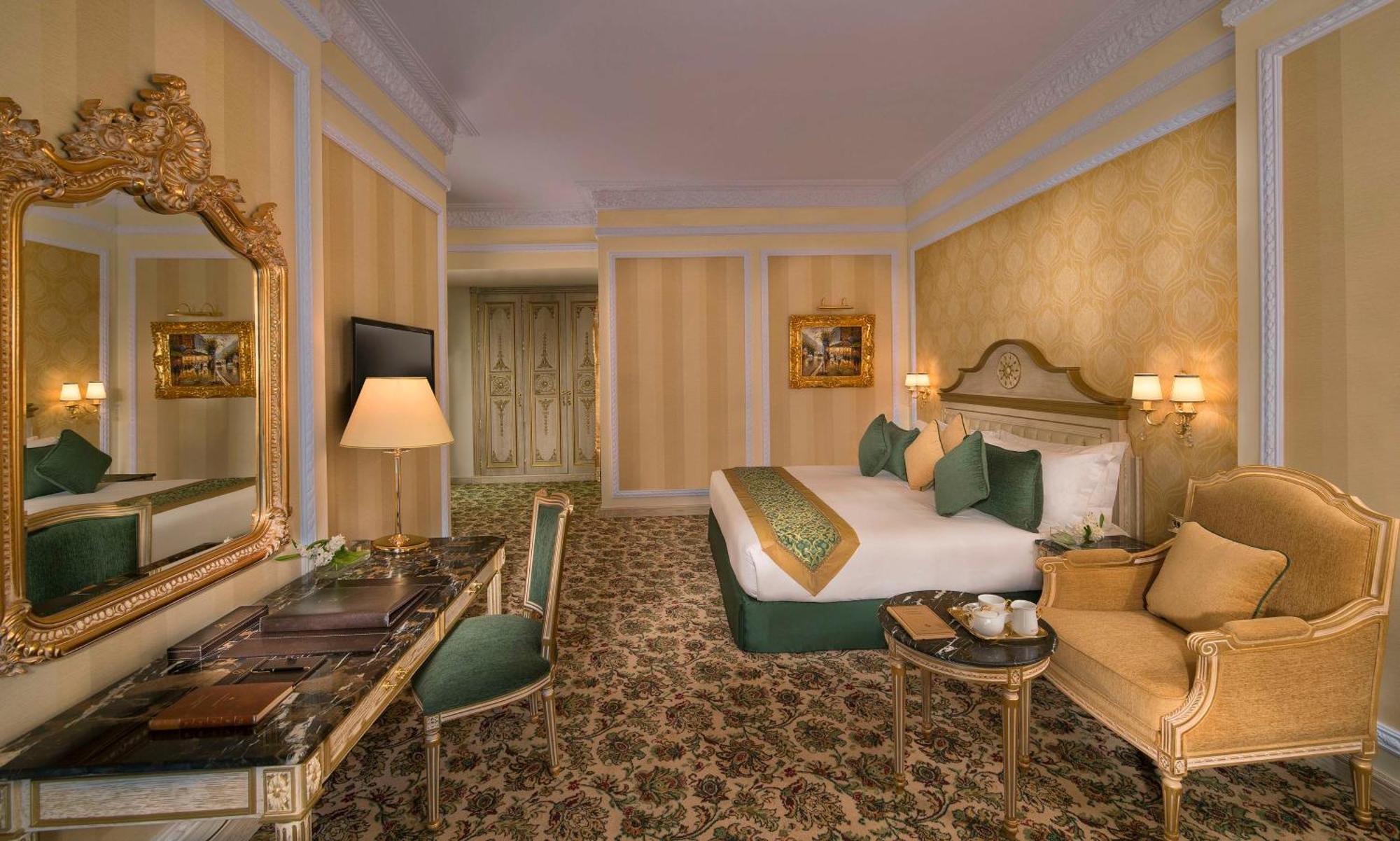Hotel Royal Rose Abu Dhabi, A Curio Collection By Hilton Affiliated 5*