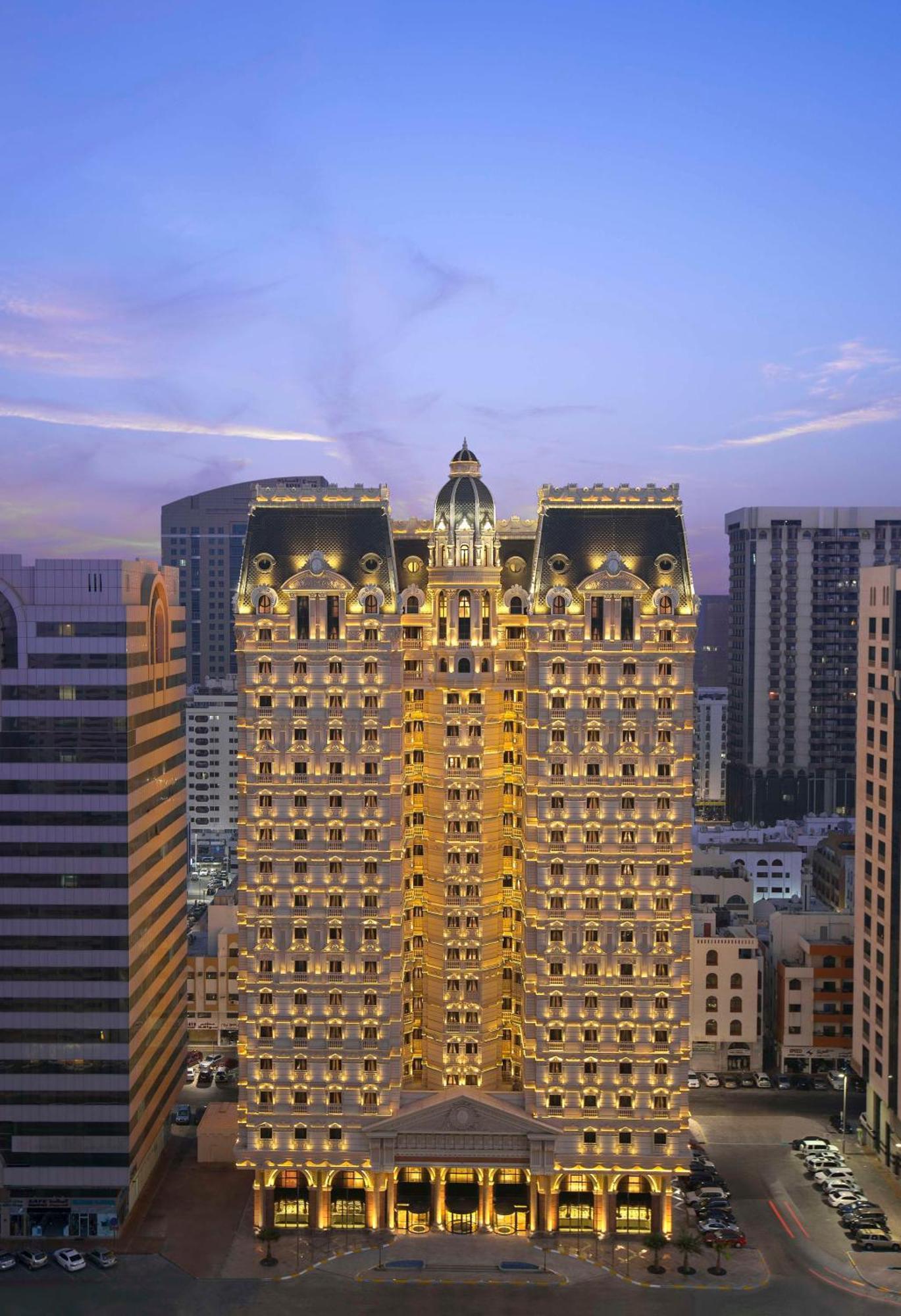 Royal Rose Abu Dhabi, A Curio Collection By Hilton Affiliated Abou Dabi