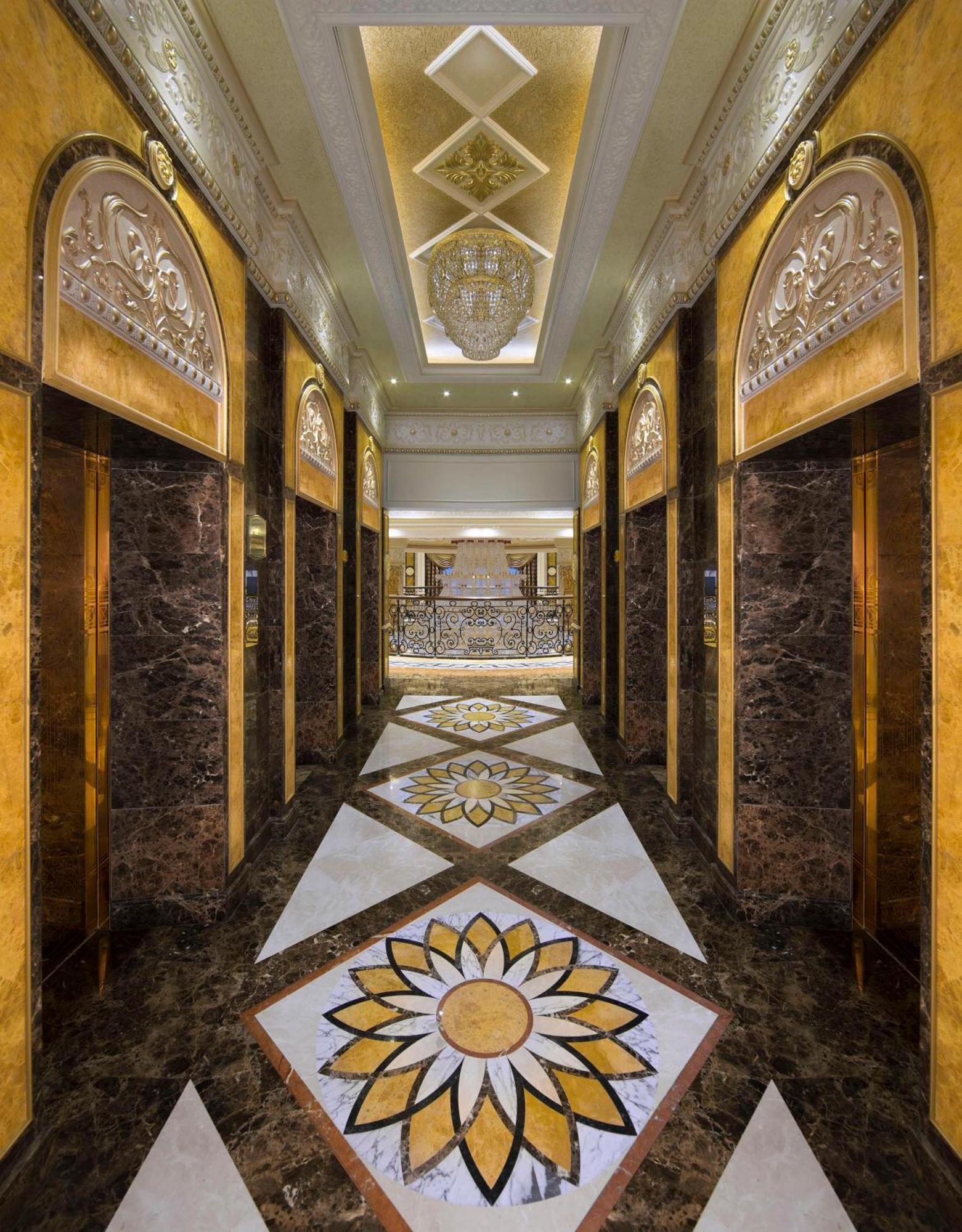 Royal Rose Abu Dhabi, A Curio Collection By Hilton Affiliated Hotel