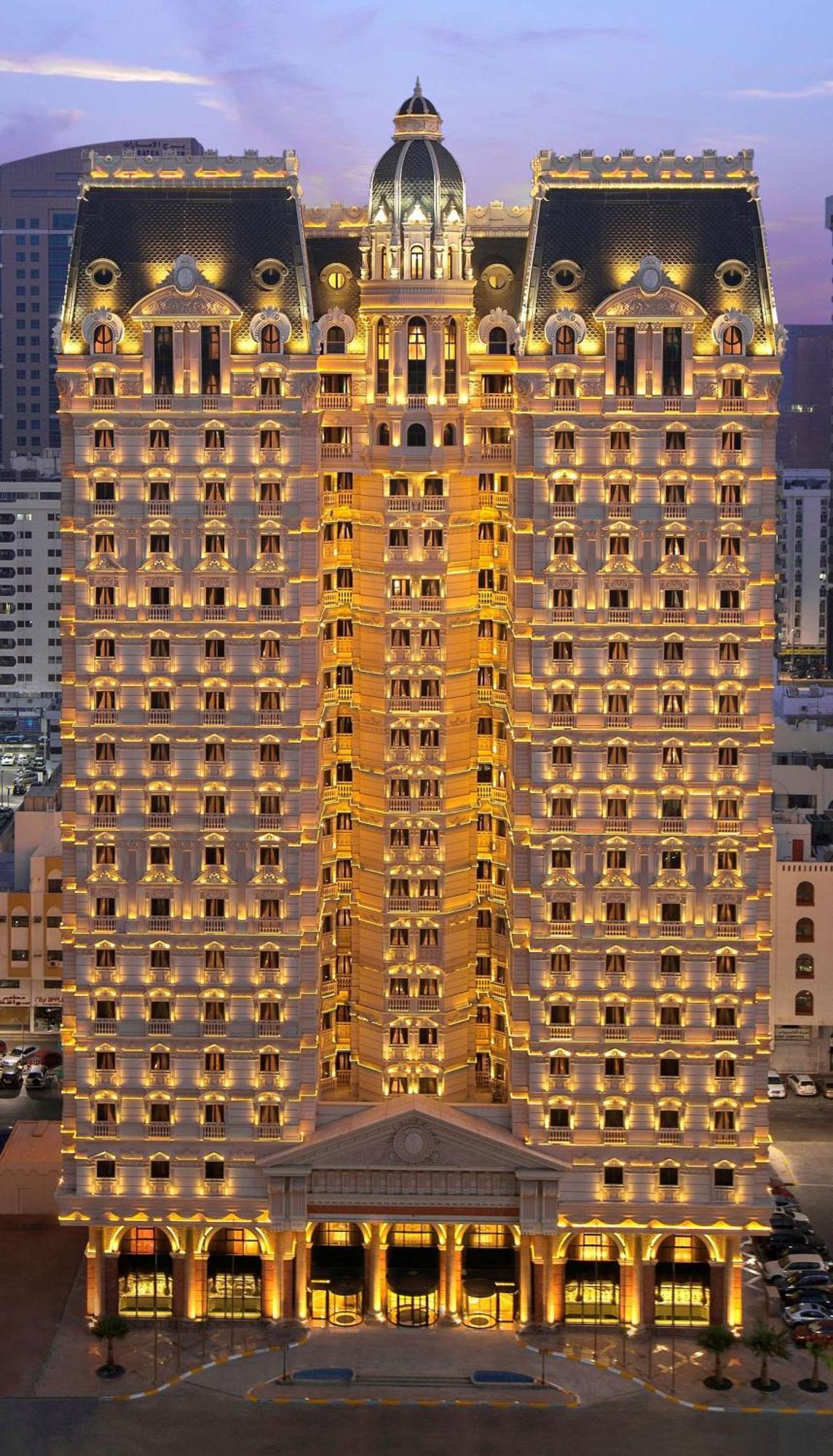 Royal Rose Abu Dhabi, A Curio Collection By Hilton Affiliated 5*